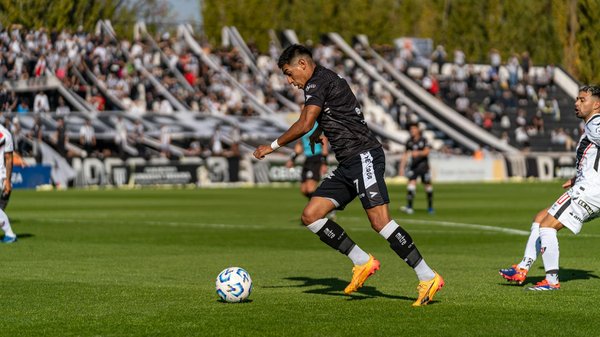 What are the best ways to incorporate smart lighting in a bedroom?